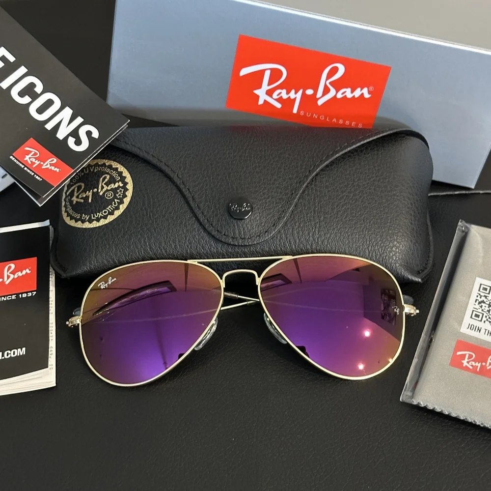 Ray-Ban Aviator Sunglasses with Purple-Pink Mirrored Lenses and Gold Frame